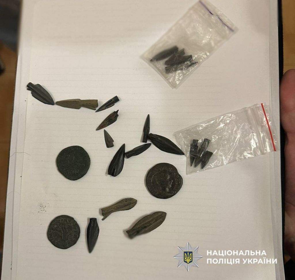 62-річний мешканець Ізмаїла намагався продати унікальний артефакт Римської імперії за 40 тисяч гривень 62-річний мешканець Ізмаїла намагався продати унікальний артефакт Римської імперії за 40 тисяч гривень