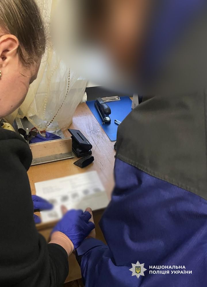 Поліцейські викрили та затримали ренійця, який пограбував працівницю пенсійного фонду Поліцейські викрили та затримали ренійця, який пограбував працівницю пенсійного фонду