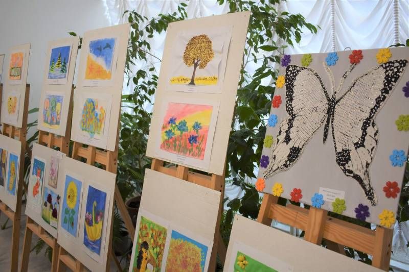 Про відкриття виставки дитячої творчості «Робимо те, що подобається»(фото) Про відкриття виставки дитячої творчості «Робимо те, що подобається»(фото)