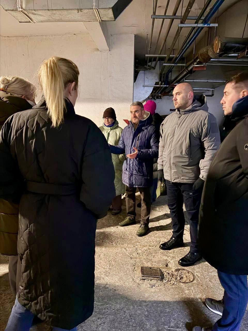 Ворожа атака на Одесу: в МВА показали, як ліквідовують наслідки(фото) Ворожа атака на Одесу: в МВА показали, як ліквідовують наслідки(фото)