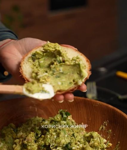 Намазка з авокадо та тунцем: рецепт ідеального сніданку за 5 хв. Намазка з авокадо та тунцем: рецепт ідеального сніданку за 5 хв.