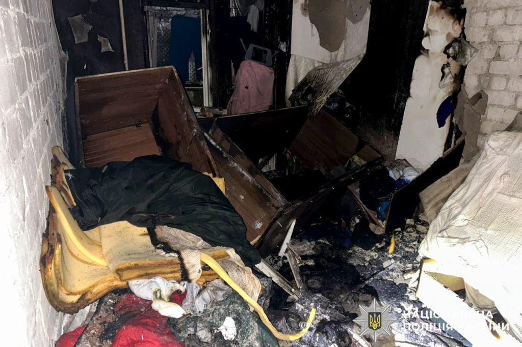 У Рівному чоловік облив батька бензином і підпалив(фото) У Рівному чоловік облив батька бензином і підпалив(фото)