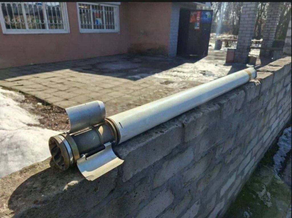 На Дніпропетровщині чоловік віз ракету-перехоплювач в електричці (фото) На Дніпропетровщині чоловік віз ракету-перехоплювач в електричці (фото)