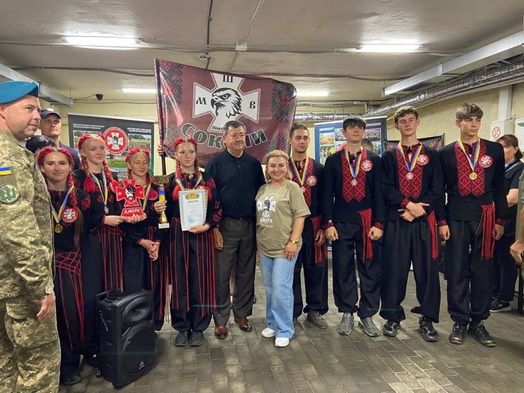 Рій «Дунайські козаки» Саф’янівської громади здобув перемогу на обласному етапі гри «Сокіл»(фото) Рій «Дунайські козаки» Саф’янівської громади здобув перемогу на обласному етапі гри «Сокіл»(фото)