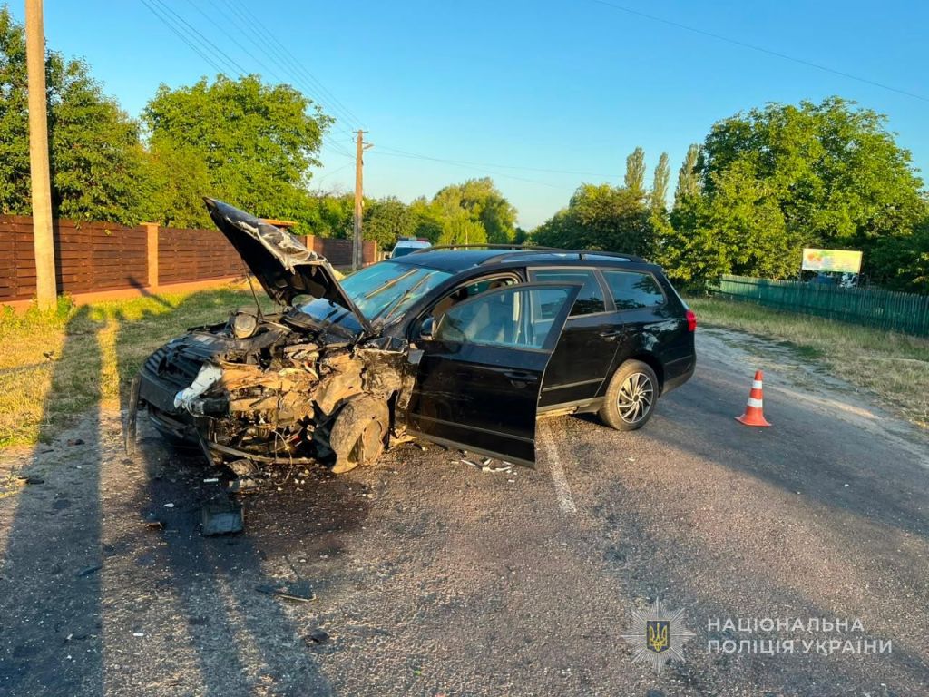 Сів за кермо напідпитку та вбив пасажирів: на Ковельщині розслідують смертельну ДТП(фото) Сів за кермо напідпитку та вбив пасажирів: на Ковельщині розслідують смертельну ДТП(фото)