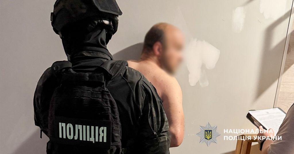 Нацполіція ліквідувала масштабне злочинне угруповання, яке організувало наркоосередки з багатомільйонними прибутками Нацполіція ліквідувала масштабне злочинне угруповання, яке організувало наркоосередки з багатомільйонними прибутками