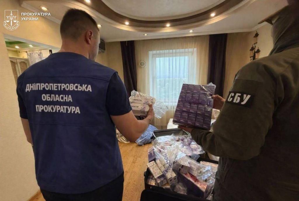По всій Україні тривають масштабні обшуки через підроблений препарат для схуднення Biopatid(фото) По всій Україні тривають масштабні обшуки через підроблений препарат для схуднення Biopatid(фото)