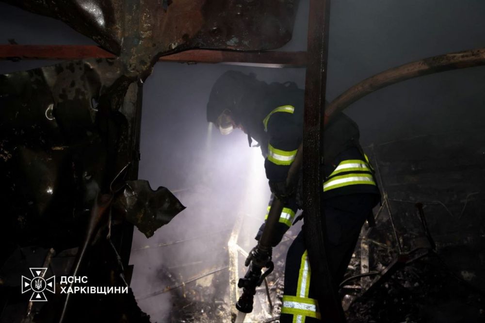 Знищені будинки, пожежі, загиблі та десятки поранених: росія масовано атакувала українські міста Знищені будинки, пожежі, загиблі та десятки поранених: росія масовано атакувала українські міста