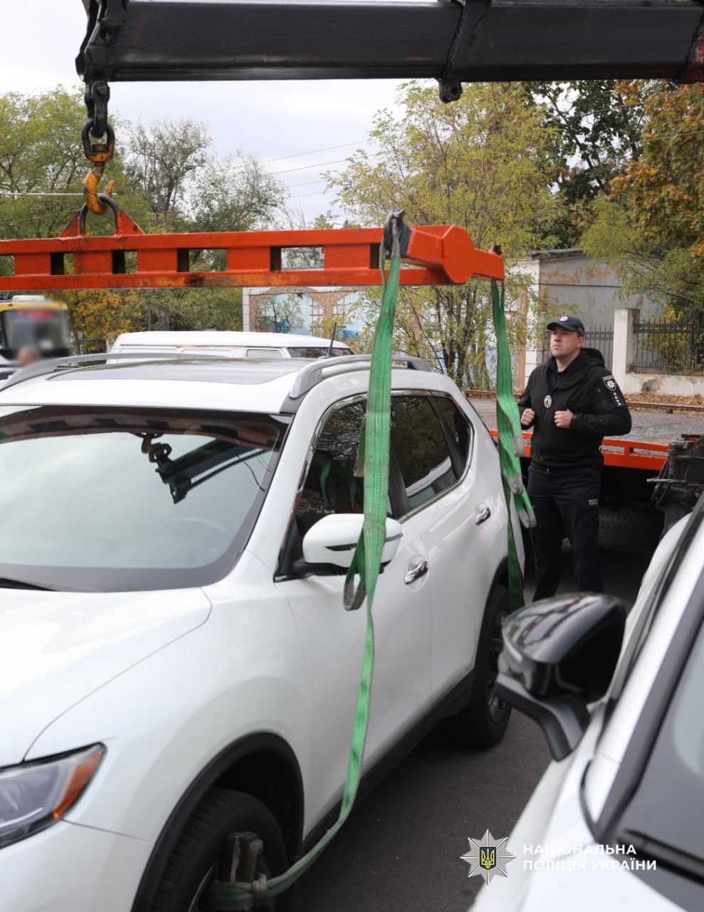 В Одесі поліцейські перевірили дотримання водіями правил паркування транспортних засобів на місцях для людей з інвалідністю В Одесі поліцейські перевірили дотримання водіями правил паркування транспортних засобів на місцях для людей з інвалідністю