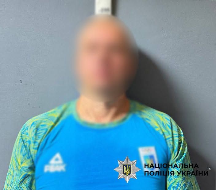 У Києві чоловік до смерті забив охоронця спортивної бази(фото) У Києві чоловік до смерті забив охоронця спортивної бази(фото)