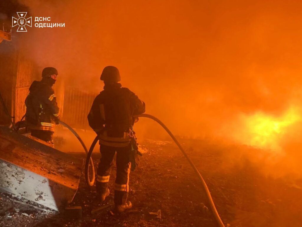 Вночі 23 жовтня росія атакувала обʼєкт енергетики та базу відпочинку на півдні Одещини Вночі 23 жовтня росія атакувала обʼєкт енергетики та базу відпочинку на півдні Одещини