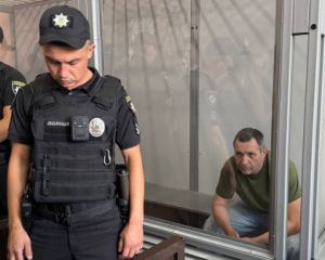 Замість Парубія міг бути Порошенко - підозрюваний у вбивстві озвучив, як обрав жертву Замість Парубія міг бути Порошенко - підозрюваний у вбивстві озвучив, як обрав жертву