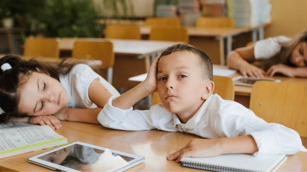 Учні в Одесі повертаються за парти із завтрашнього дня Учні в Одесі повертаються за парти із завтрашнього дня