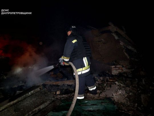 Масштабні удари по областях: тисячі без світла, зруйновані будинки, є жертви (фото) Масштабні удари по областях: тисячі без світла, зруйновані будинки, є жертви (фото)