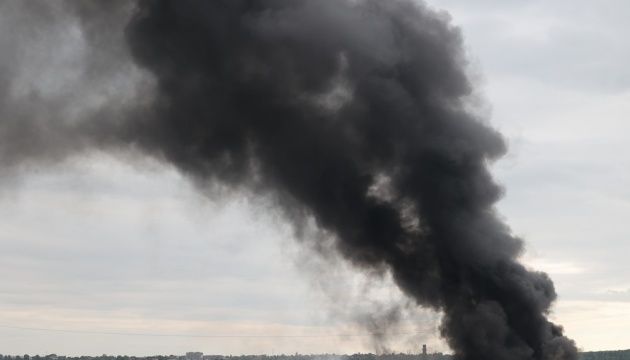 У Харкові БпЛА влучив у дитсадок, є поранені діти У Харкові БпЛА влучив у дитсадок, є поранені діти