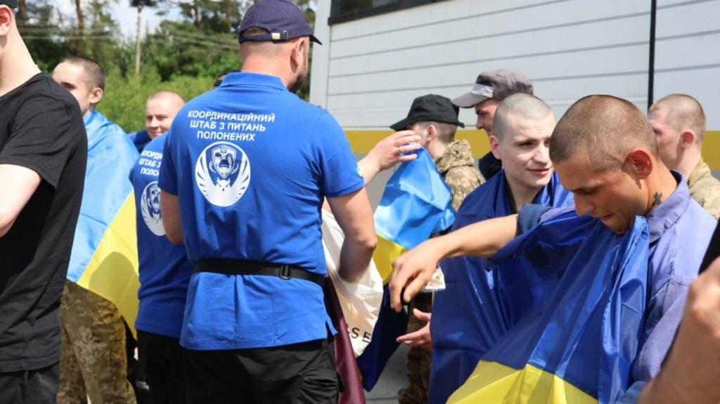 Спецслужби РФ намагаються втягнути у співпрацю родини полонених Спецслужби РФ намагаються втягнути у співпрацю родини полонених