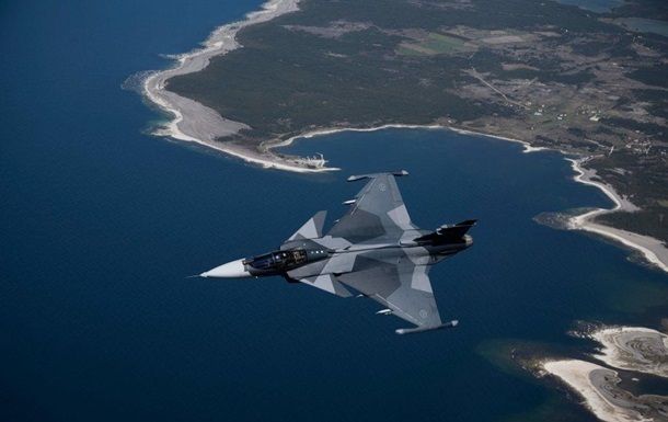 Україна розраховує на 250 літаків - Зеленський Україна розраховує на 250 літаків - Зеленський