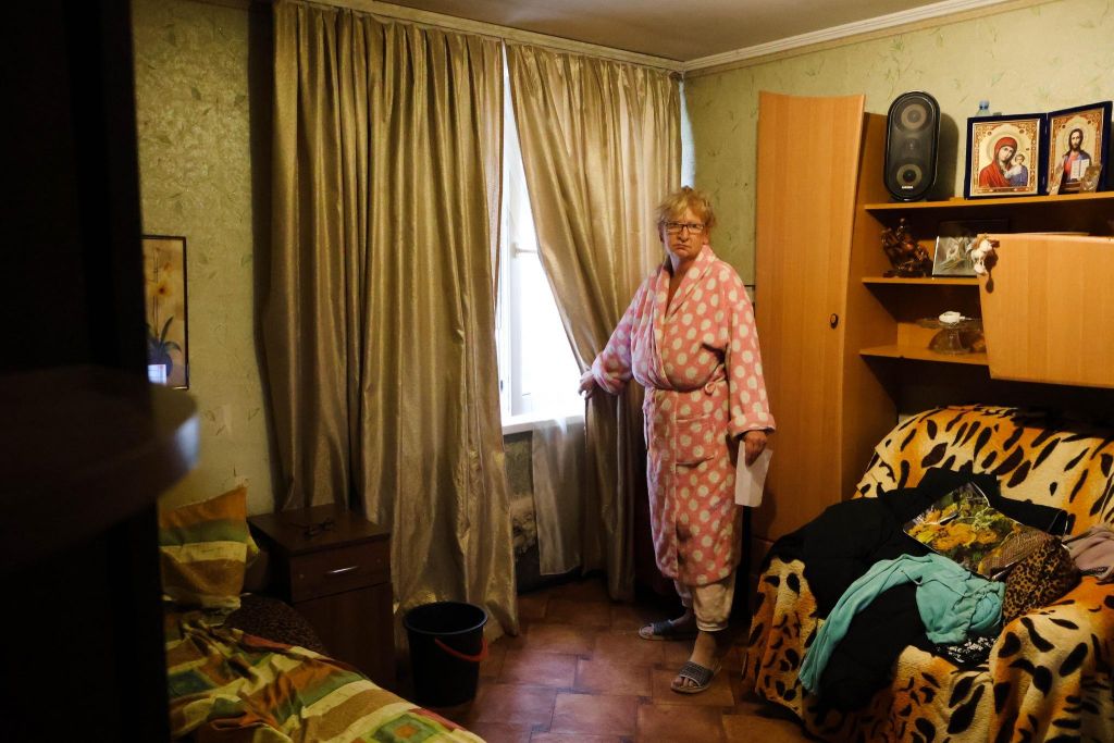 Вологість в квартирах перевищує 90%: постраждалим від повені одеситам роздають осушувачі(фото) Вологість в квартирах перевищує 90%: постраждалим від повені одеситам роздають осушувачі(фото)