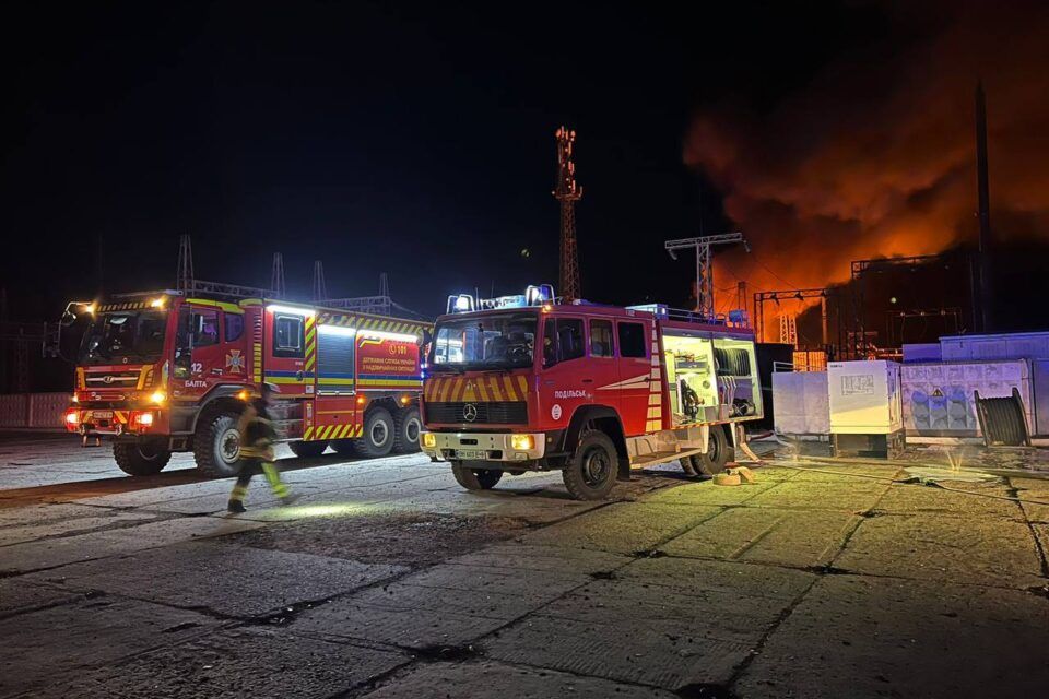 В ніч на 29 жовтня ворог атакував Одещину, частина споживачів – без електропостачання В ніч на 29 жовтня ворог атакував Одещину, частина споживачів – без електропостачання