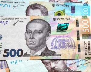 Середня зарплата українців у вересні зросла Середня зарплата українців у вересні зросла