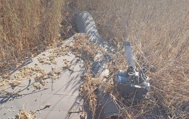 ППО знешкодила ракету і 107 дронів РФ ППО знешкодила ракету і 107 дронів РФ