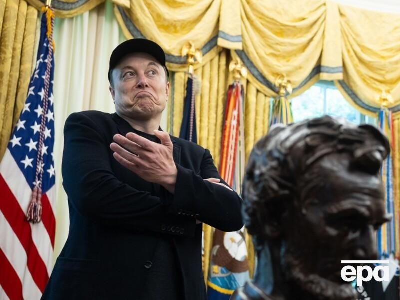 Фальшивий Ілон Маск обдурив 76-річну німкеню на €18 тис. Фальшивий Ілон Маск обдурив 76-річну німкеню на €18 тис.