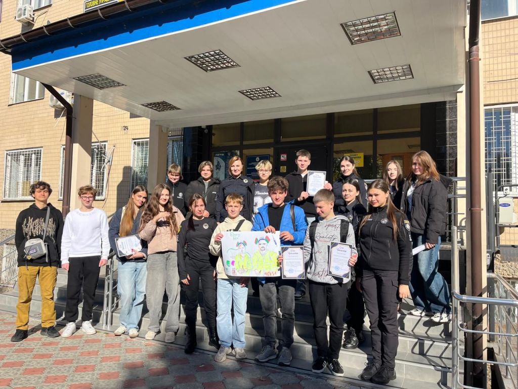 Тренінг для підлітків(фото) Тренінг для підлітків(фото)