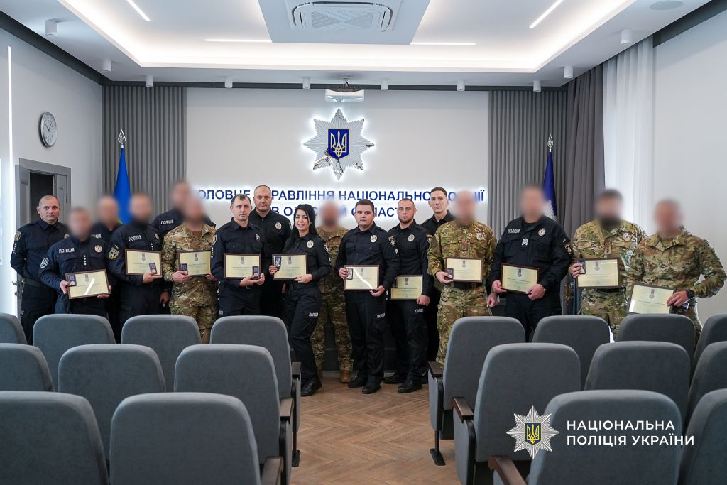 Поліцейські Одещини отримали відзнаки Президента України (фото) Поліцейські Одещини отримали відзнаки Президента України (фото)