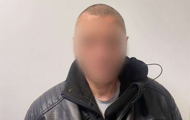 У Києві "таксист"-рецидивіст зґвалтував 18-річну пасажирку У Києві "таксист"-рецидивіст зґвалтував 18-річну пасажирку