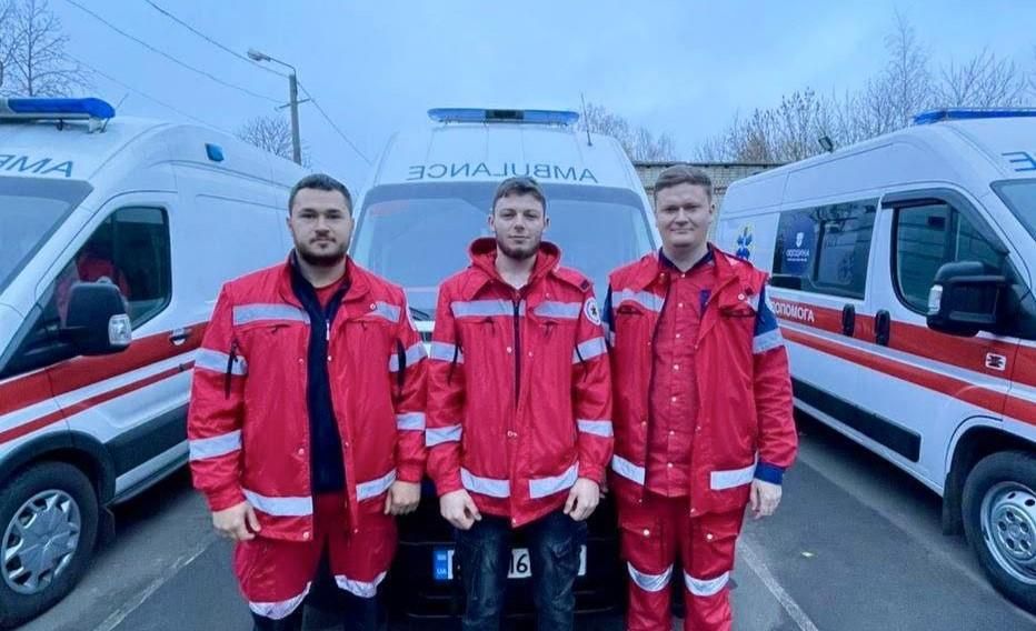 Раптово перестала дихати: медики одеської «екстренки» повернули до життя жінку Раптово перестала дихати: медики одеської «екстренки» повернули до життя жінку