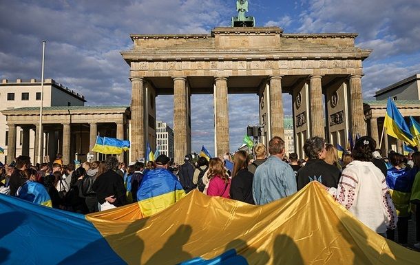 В Німеччині та Іспанії відкриються українські Центри єдності В Німеччині та Іспанії відкриються українські Центри єдності