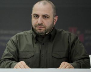 Україна та РФ погодились відновити домовленості щодо обміну 1200 полонених Україна та РФ погодились відновити домовленості щодо обміну 1200 полонених