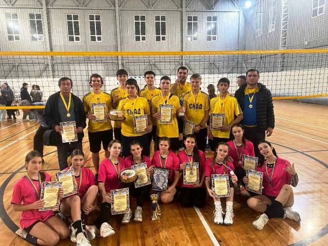 В Ізмаїлі відбулися півфінали та фінали Бессарабської ліги: команди з Болграда здобули яскраві перемоги(фото) В Ізмаїлі відбулися півфінали та фінали Бессарабської ліги: команди з Болграда здобули яскраві перемоги(фото)