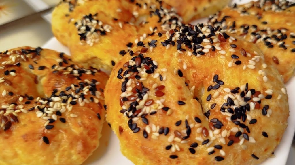 Сирний бургер, який підкорює дітей та дорослих: готуємо ситний сніданок за 30 хв Сирний бургер, який підкорює дітей та дорослих: готуємо ситний сніданок за 30 хв