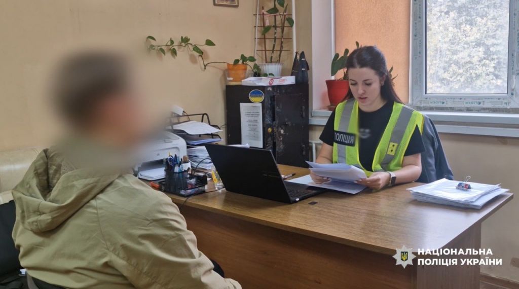 Судитимуть молодика, який на замовлення підпалив поштове відділення в Одесі Судитимуть молодика, який на замовлення підпалив поштове відділення в Одесі