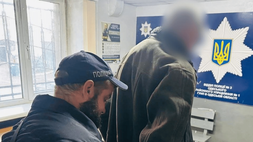 Застілля в Одесі закінчилося ударом ломом — жінка в лікарні Застілля в Одесі закінчилося ударом ломом — жінка в лікарні