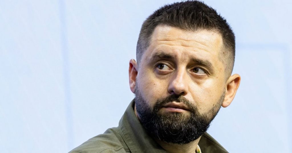 У "Слузі народу" зробили заяву з приводу звільнення Єрмака У "Слузі народу" зробили заяву з приводу звільнення Єрмака