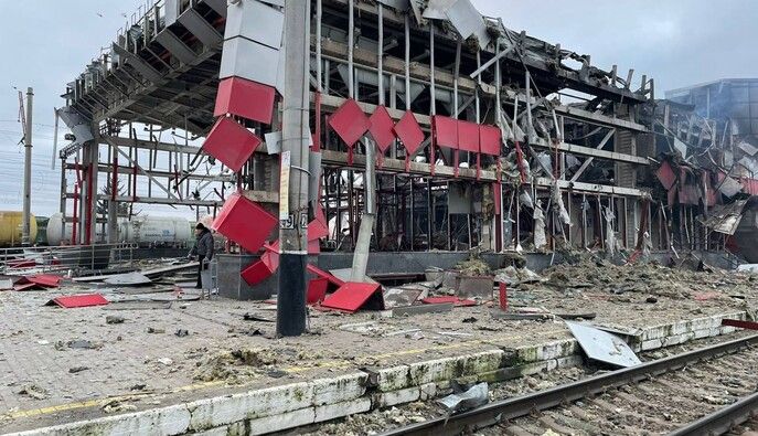 Ніч була важкою. росія знову била по цивільній інфраструктурі дронами та ракетами. Ніч була важкою. росія знову била по цивільній інфраструктурі дронами та ракетами.