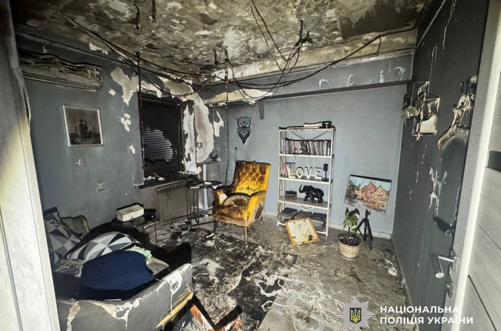 В Одесі чоловік після розлучення підпалив квартиру колишньої дружини (фото) В Одесі чоловік після розлучення підпалив квартиру колишньої дружини (фото)