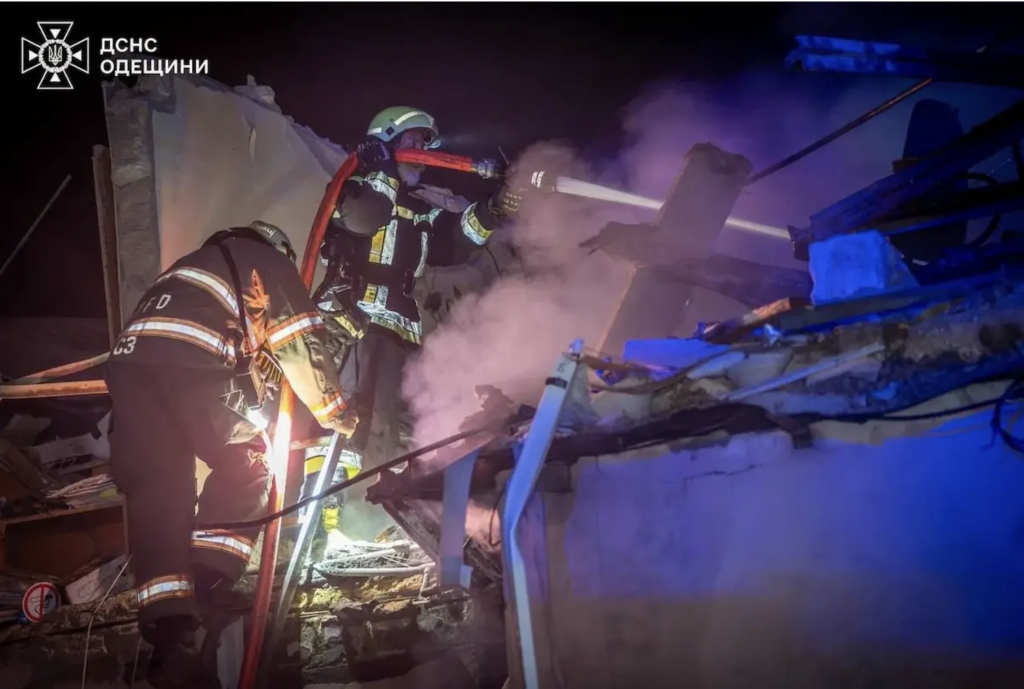 Жінка з опіками на 65% померла внаслідок атаки безпілотників на Одесу 21 листопада Жінка з опіками на 65% померла внаслідок атаки безпілотників на Одесу 21 листопада