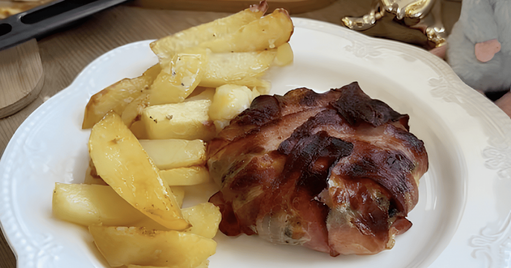 Закритий жульєн у беконі: рецепт ідеальної страви до святкової вечері Закритий жульєн у беконі: рецепт ідеальної страви до святкової вечері