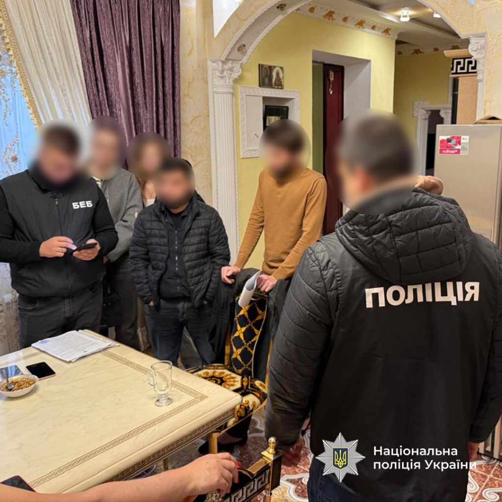 На Одещині викрито братів в організації онлайн-казино, - Нацполіція На Одещині викрито братів в організації онлайн-казино, - Нацполіція