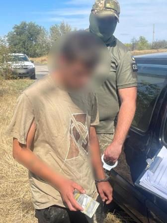 На Одещині двоє чоловіків намагались підкупити прикордонника На Одещині двоє чоловіків намагались підкупити прикордонника