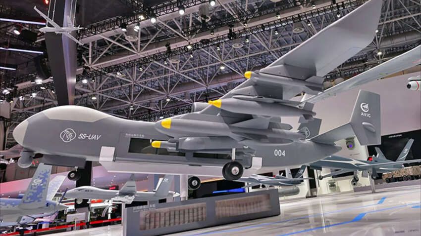 Такого світ ще не бачив: КНР продемонстрував "авіаносець у небі" Такого світ ще не бачив: КНР продемонстрував "авіаносець у небі"