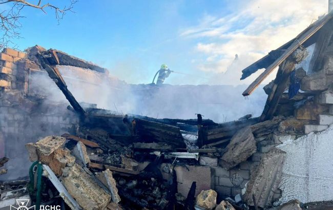 Зеленський: Росія застосувала понад 450 дронів і 30 ракет під час нічної атаки Зеленський: Росія застосувала понад 450 дронів і 30 ракет під час нічної атаки