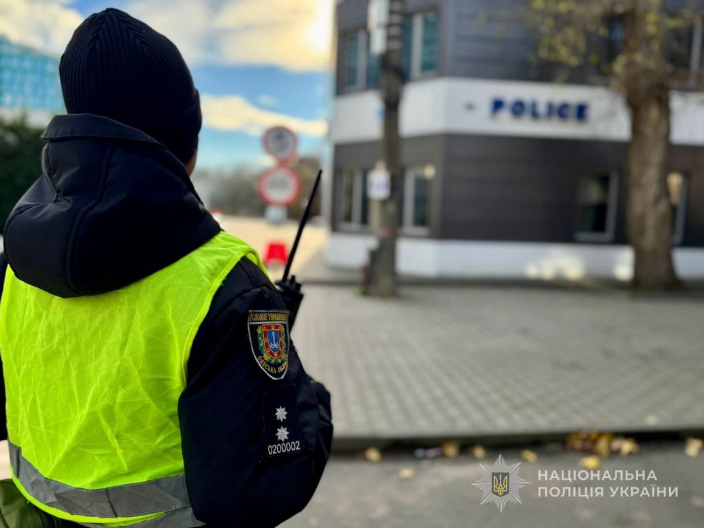 Поліція Одещини посилила патрулювання вулиць під час блекаут Поліція Одещини посилила патрулювання вулиць під час блекаут