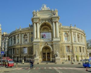 Енергетики повертають світло критичним об'єктам Одеси Енергетики повертають світло критичним об'єктам Одеси