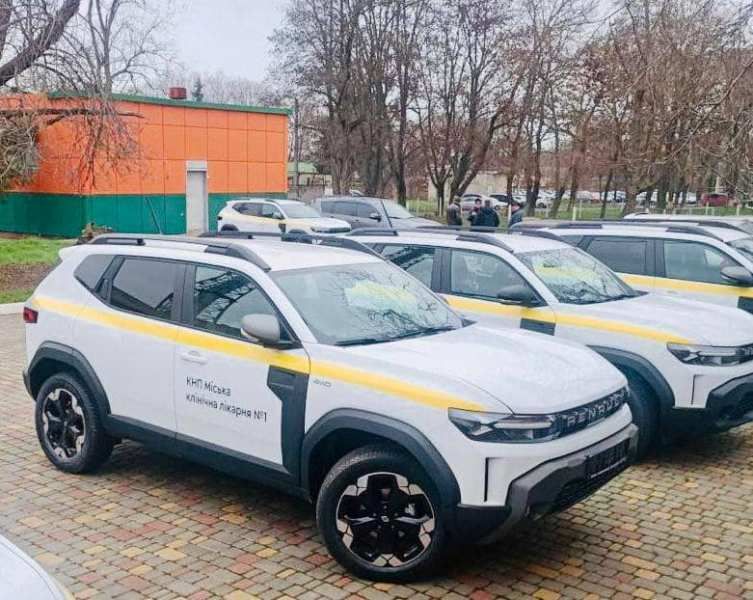 Медичні заклади Одещини отримали нові службові автомобілі Медичні заклади Одещини отримали нові службові автомобілі