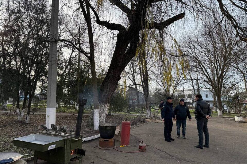 В Арцизі розгорнули пункт приготування їжі для літніх людей, які залишилися без світла В Арцизі розгорнули пункт приготування їжі для літніх людей, які залишилися без світла