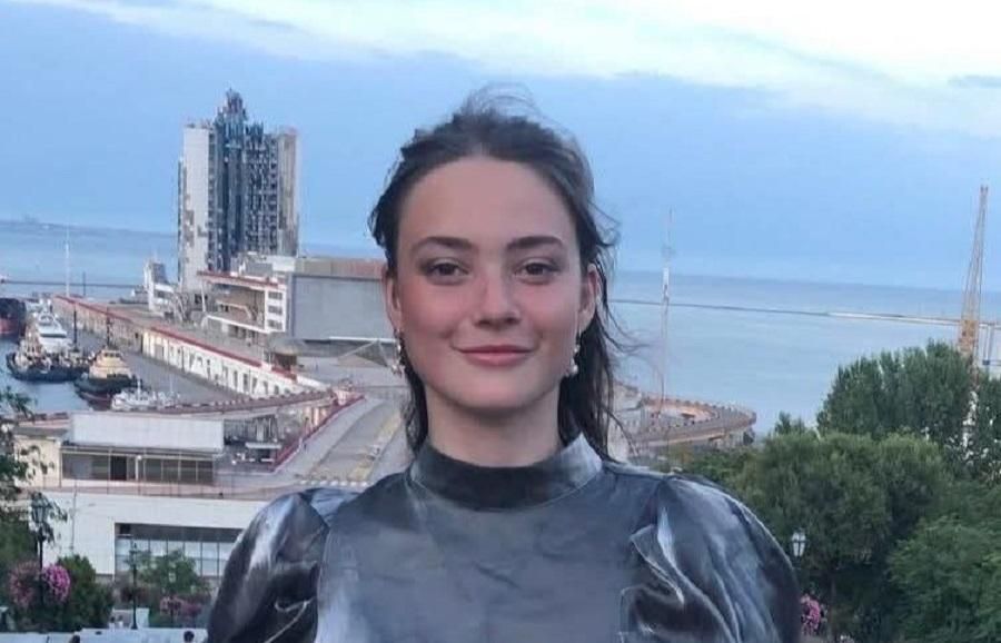 Пішла з дому та не повернулася: в Одесі розшукують зниклу дівчину(фото) Пішла з дому та не повернулася: в Одесі розшукують зниклу дівчину(фото)